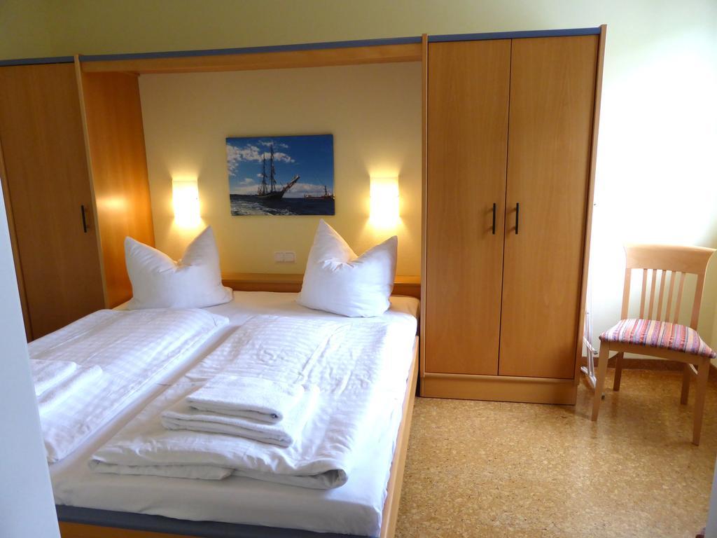 Strandlaeufer Im Haus Strelasund Binz Dış mekan fotoğraf